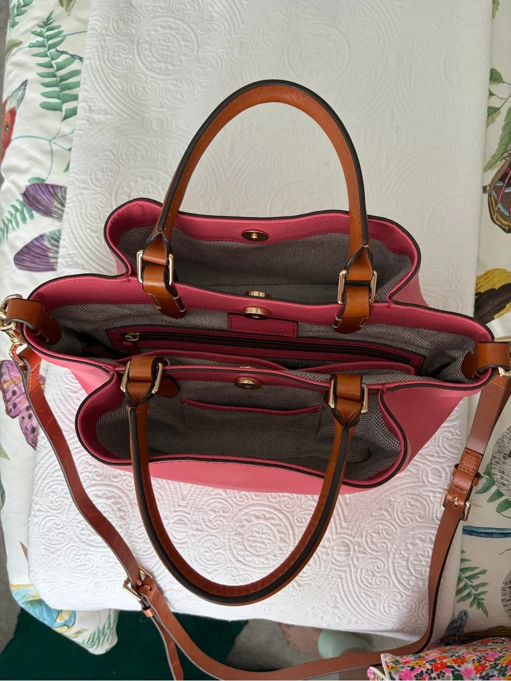 Dooney & Bourke City Barlow BBGum Pink Leather Crossbody Tote